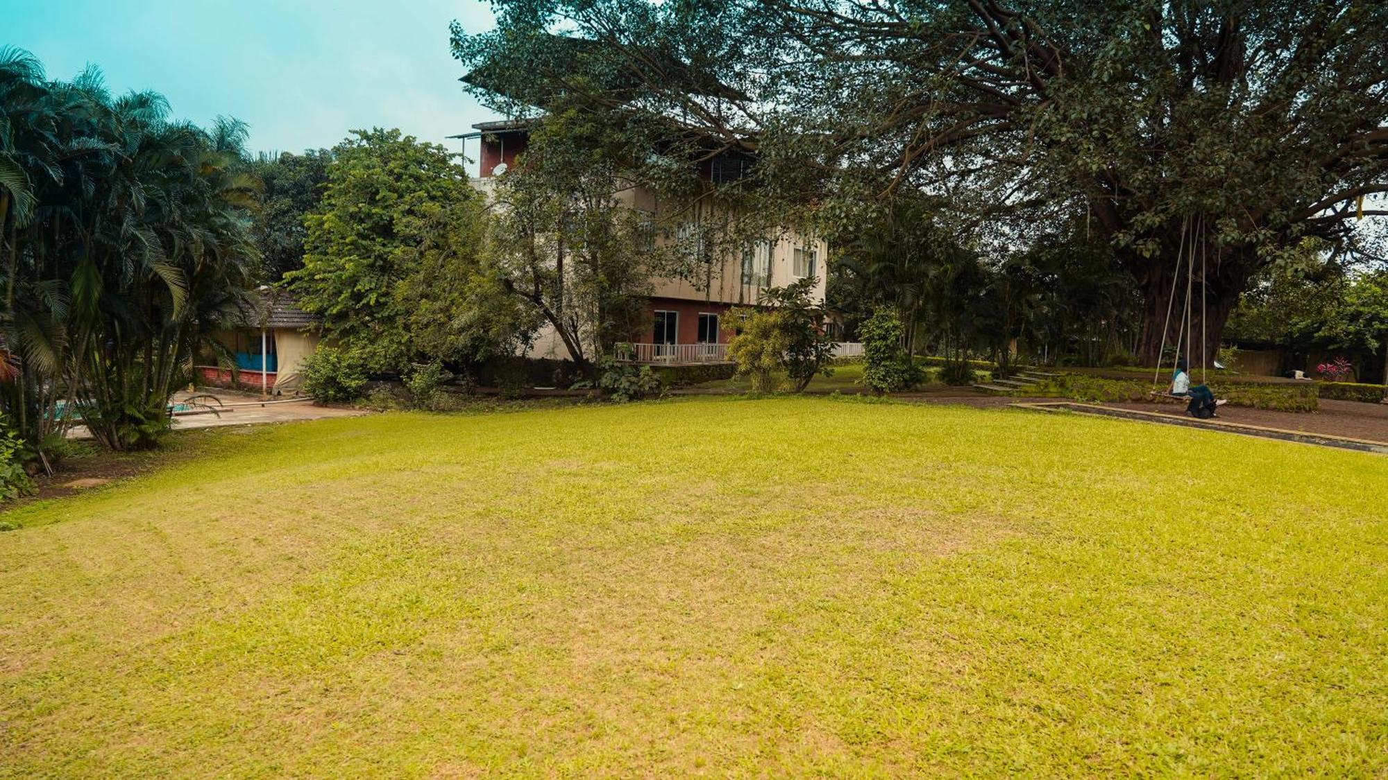 Whispering Peepul Resort Badlapur Extérieur photo