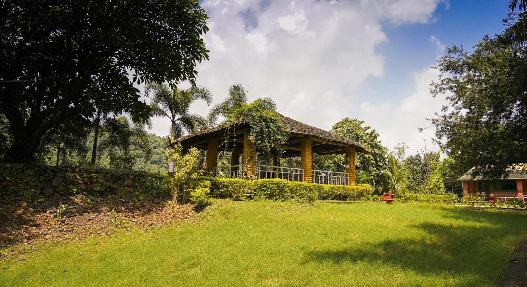 Whispering Peepul Resort Badlapur Extérieur photo