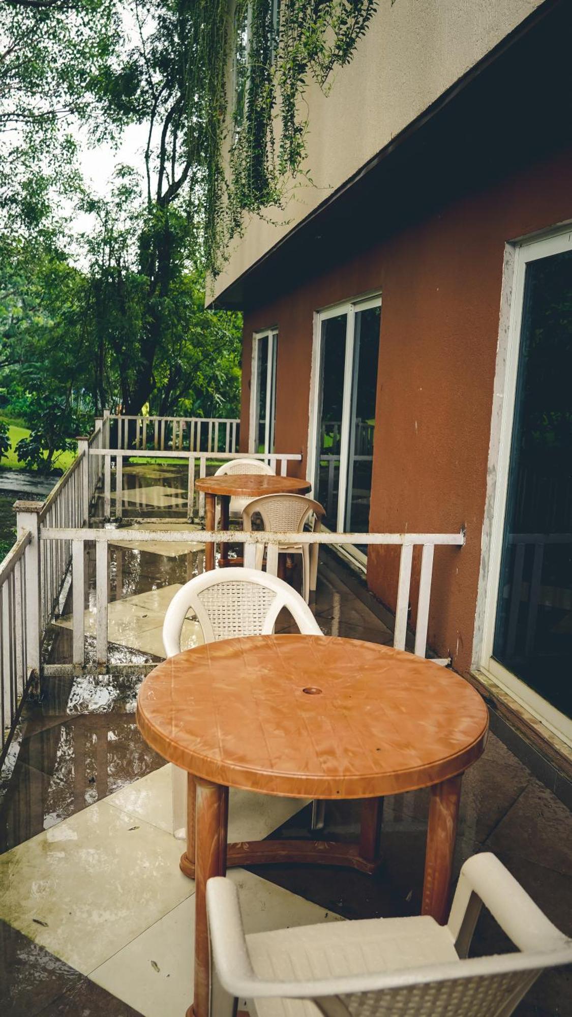 Whispering Peepul Resort Badlapur Extérieur photo