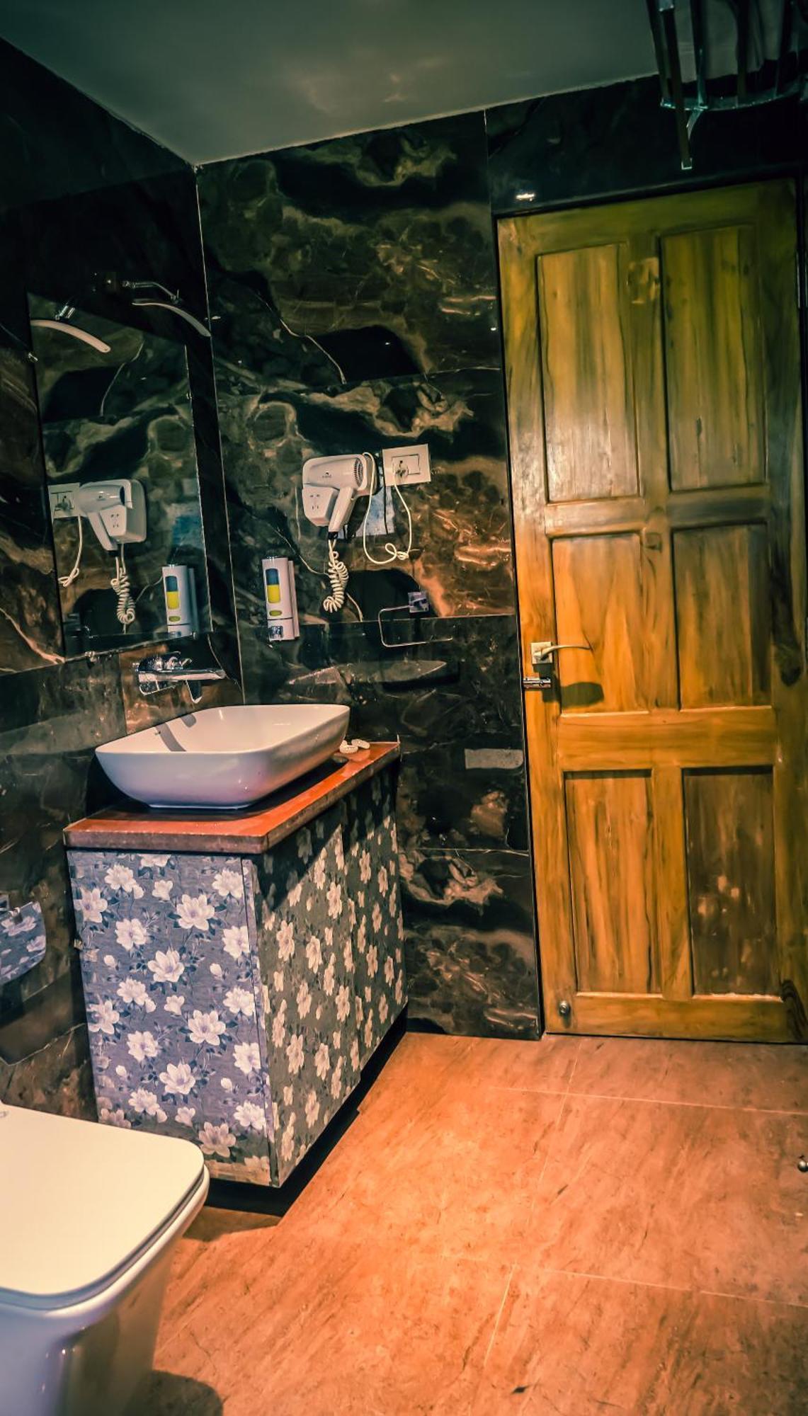 Whispering Peepul Resort Badlapur Extérieur photo